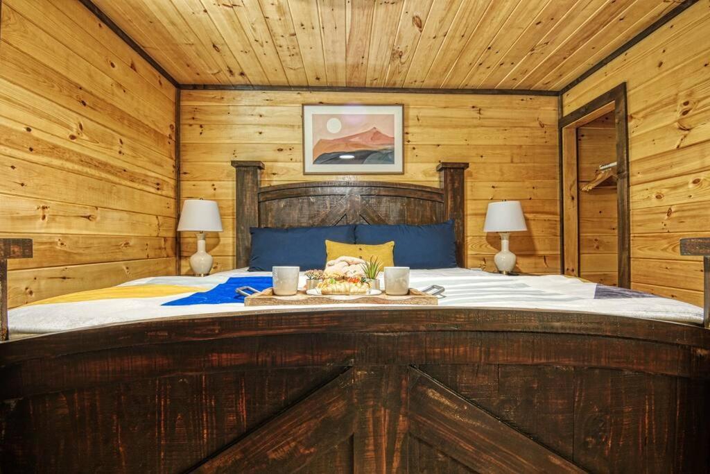 Adventure Retreat/Cabin/Pool+Hot Tub/Game Room+Theater Sevierville Eksteriør bilde